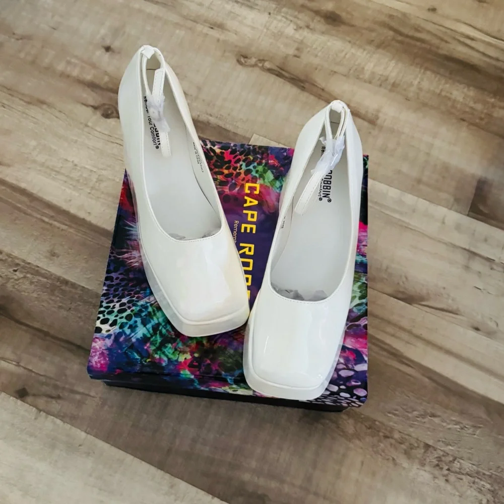 Women’s Cape Robbin Jenny-Ivor-x-Ivor Platform Shoes - Picture 3 of 6